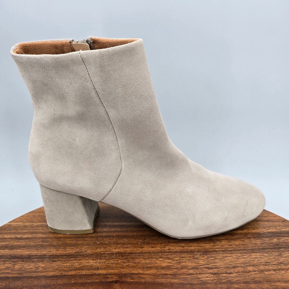 Blondo Boots Womens 7.5 Gray Suede Leather Alida Block Heel Side Zip Waterproof